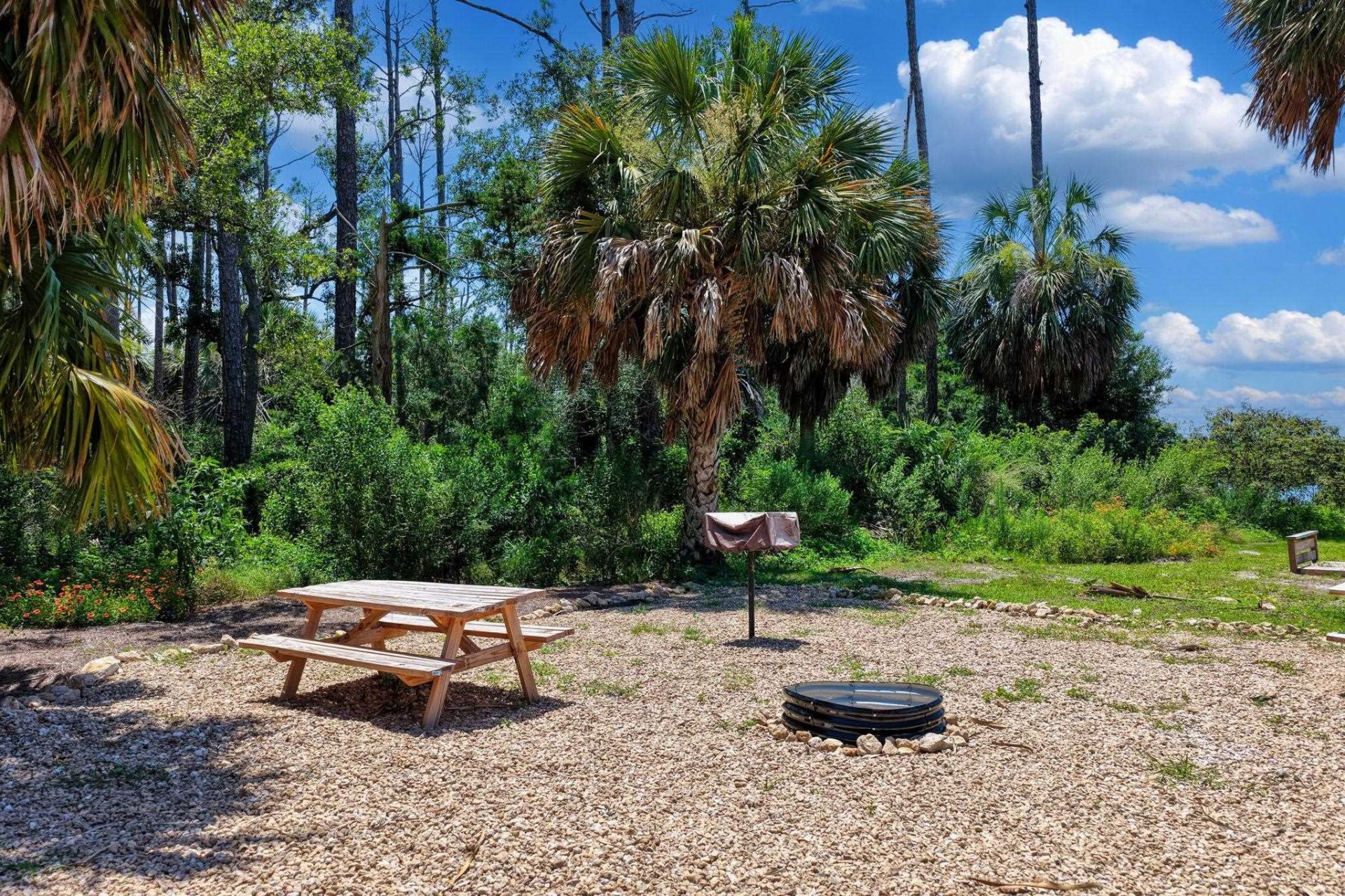 20185 Beach Rd, Perry, FL 32348 Photo