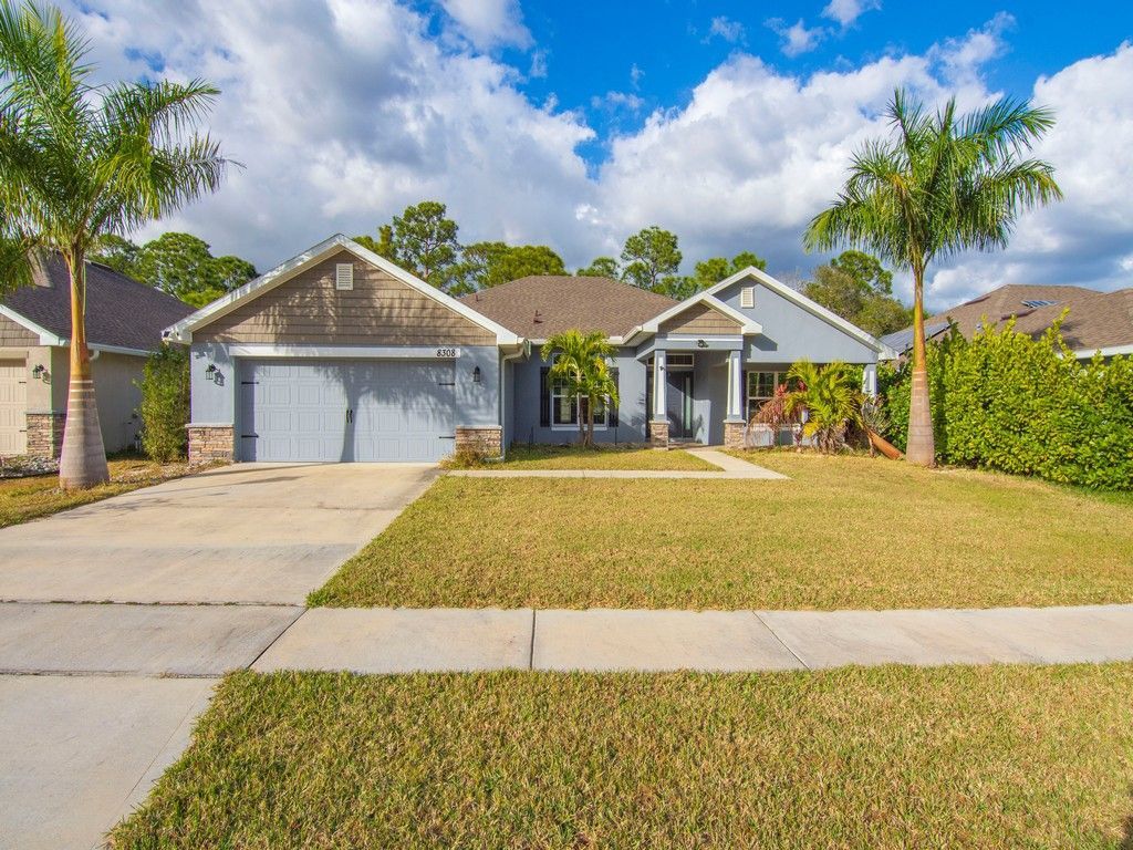 8308 Amalfi Circle, Fort Pierce, FL 34951 Photo