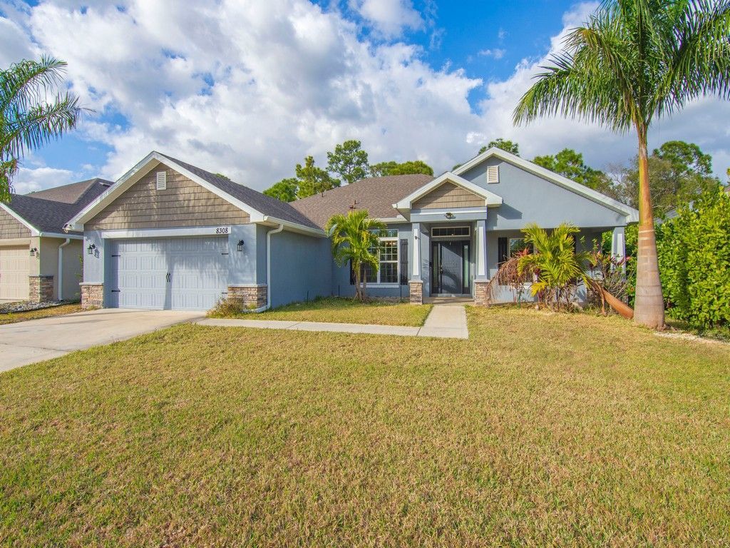 8308 Amalfi Circle, Fort Pierce, FL 34951 Photo