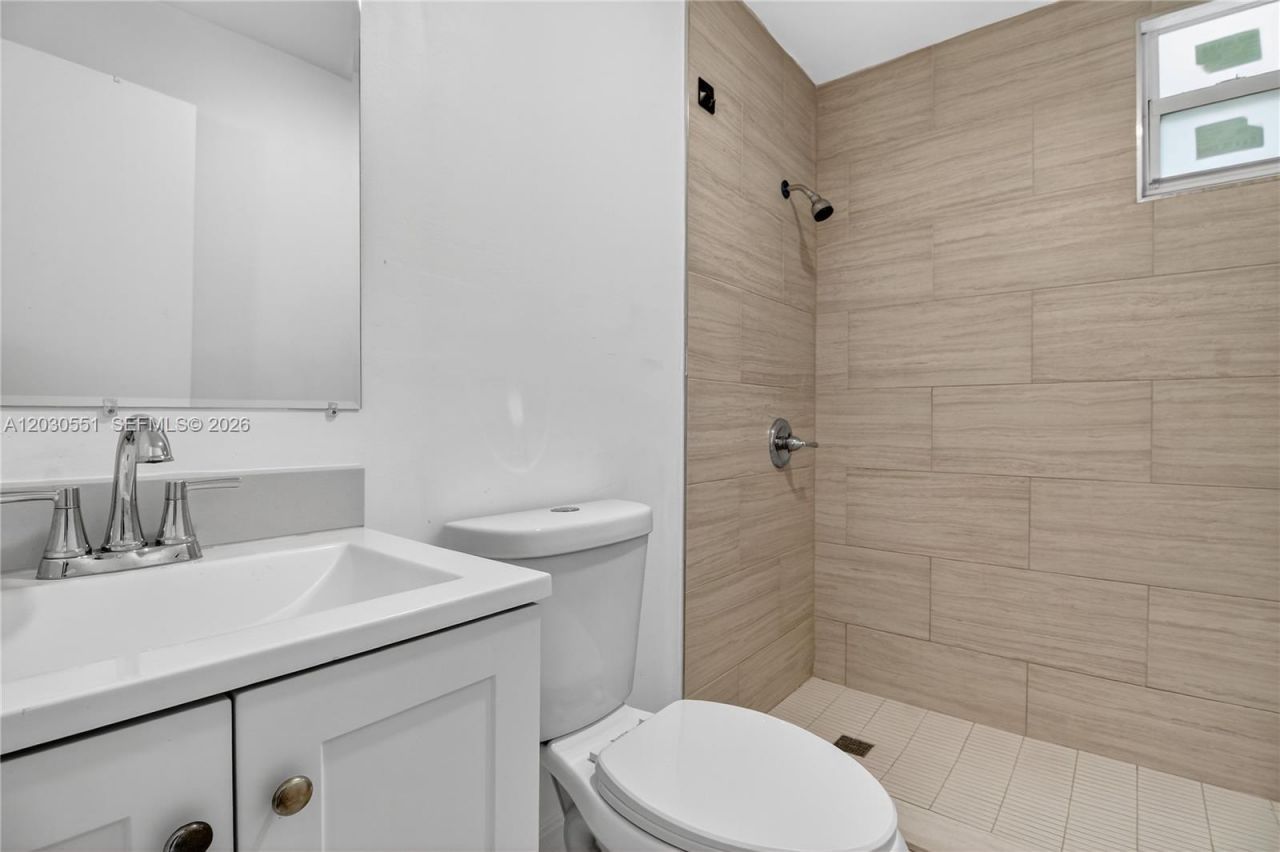 428 NW 97th St, Miami, FL 33150 Photo
