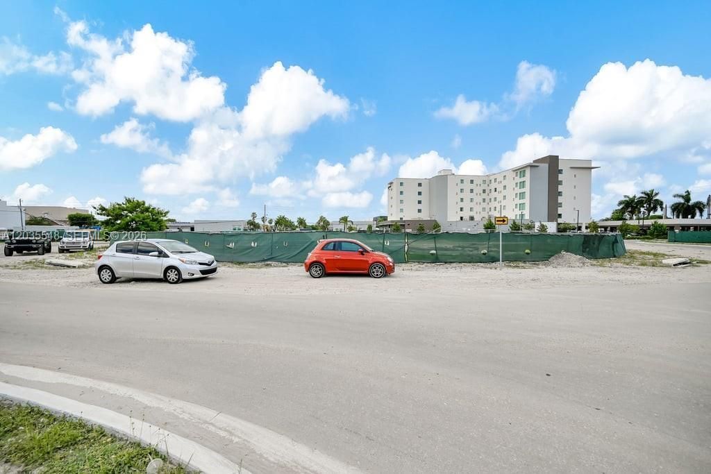 10800 NW 24th St , Sweetwater, FL 33165 Photo