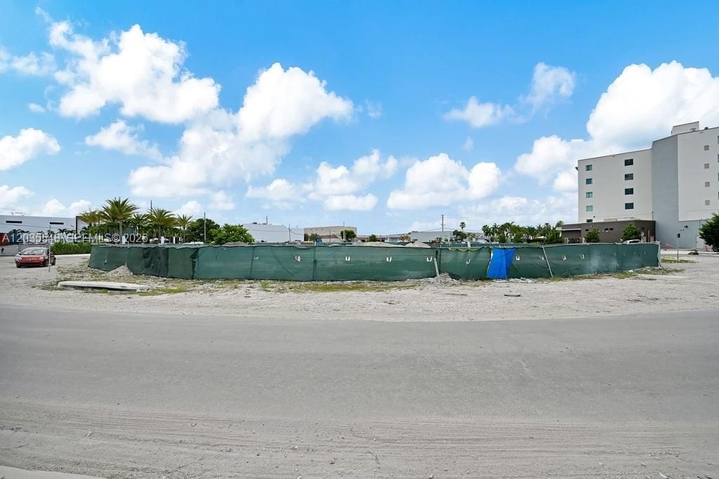 10800 NW 24th St , Sweetwater, FL 33165 Photo