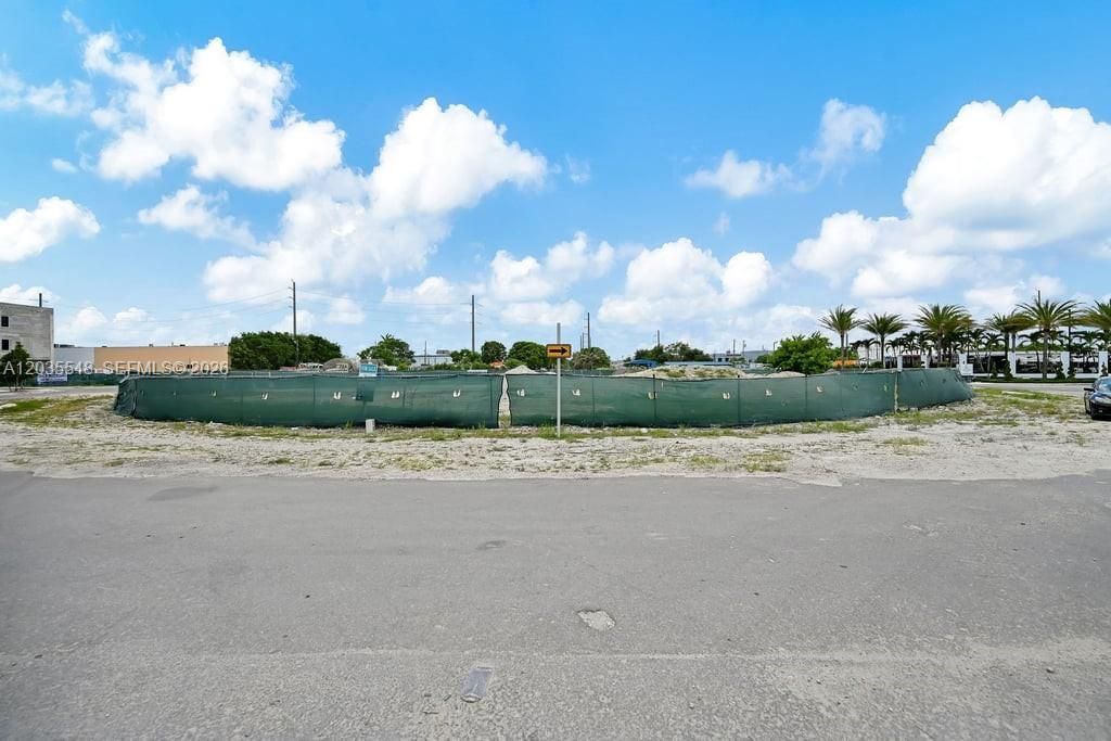 10800 NW 24th St , Sweetwater, FL 33165 Photo