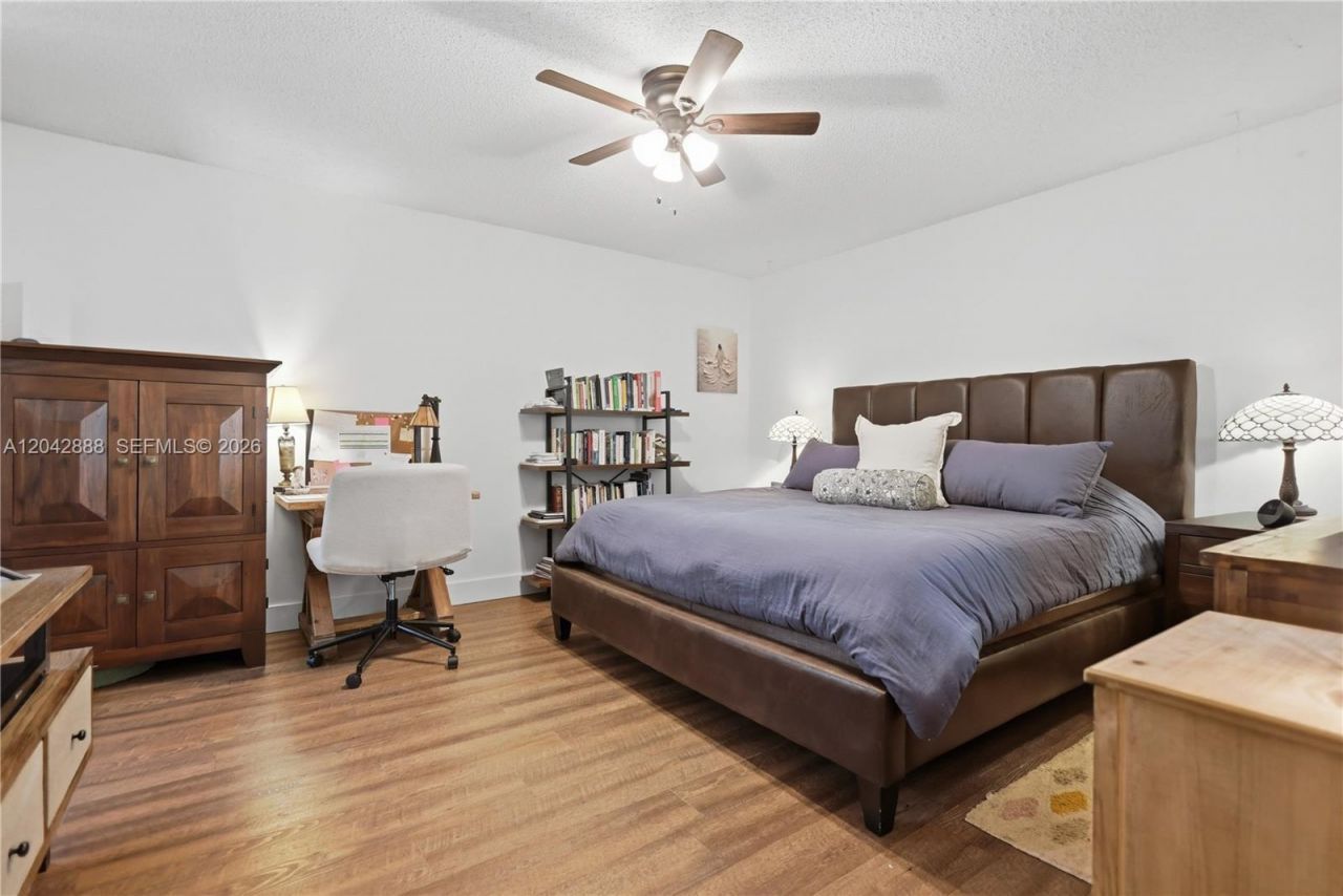 11230 Taft St , Unit 11230, Pembroke Pines, FL 33026 Photo