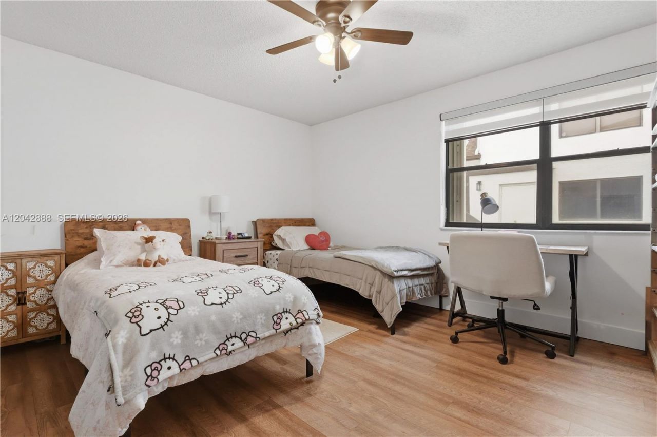 11230 Taft St , Unit 11230, Pembroke Pines, FL 33026 Photo
