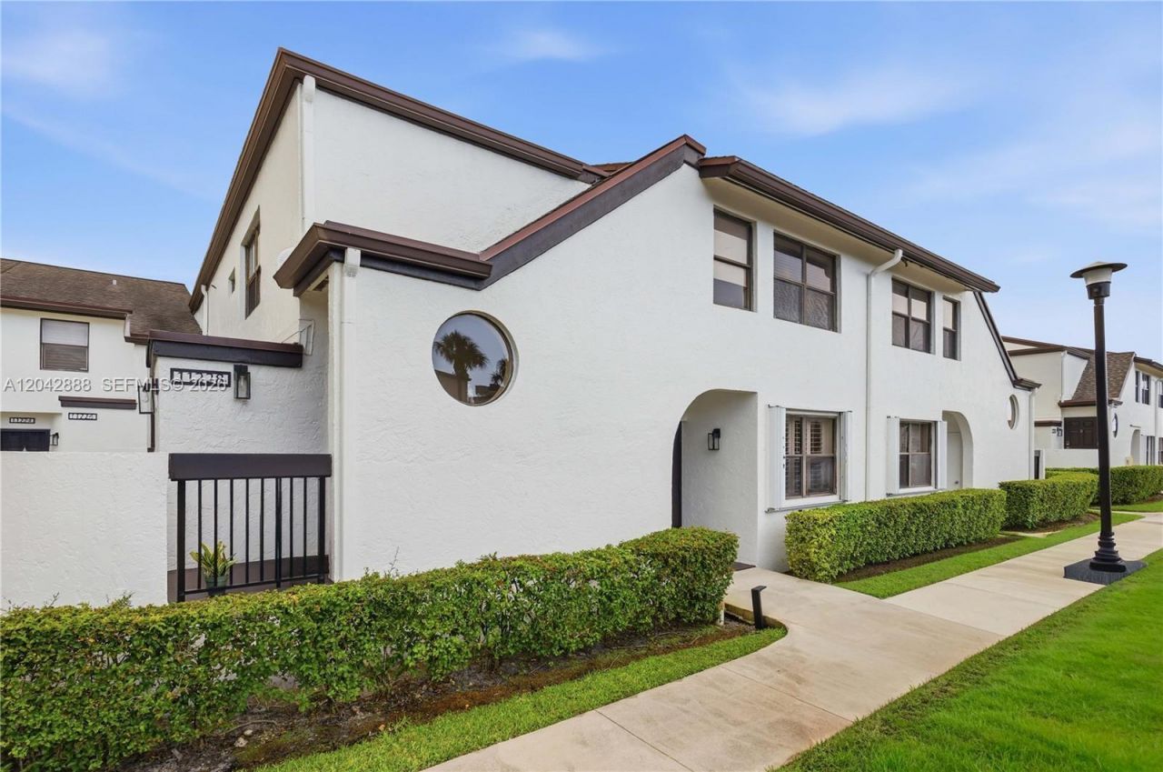 11230 Taft St , Unit 11230, Pembroke Pines, FL 33026 Photo