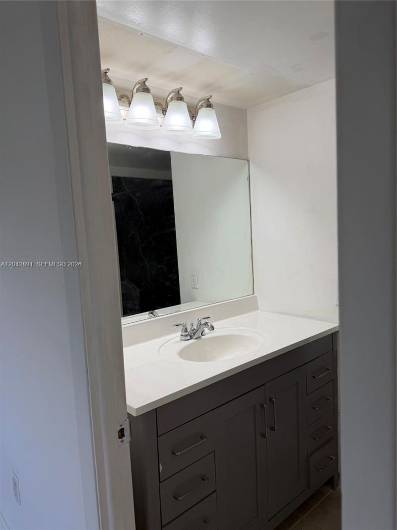 2741 N Pine Island Rd, Unit 109, Sunrise, FL 33322 Photo