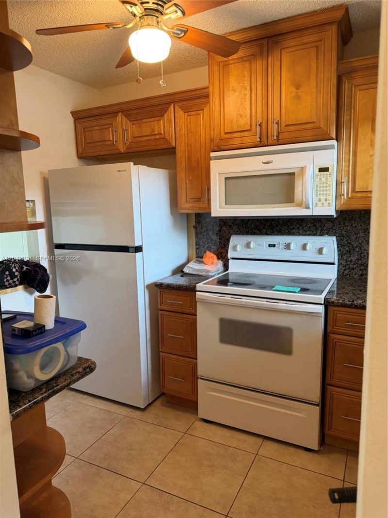2741 N Pine Island Rd, Unit 109, Sunrise, FL 33322 Photo