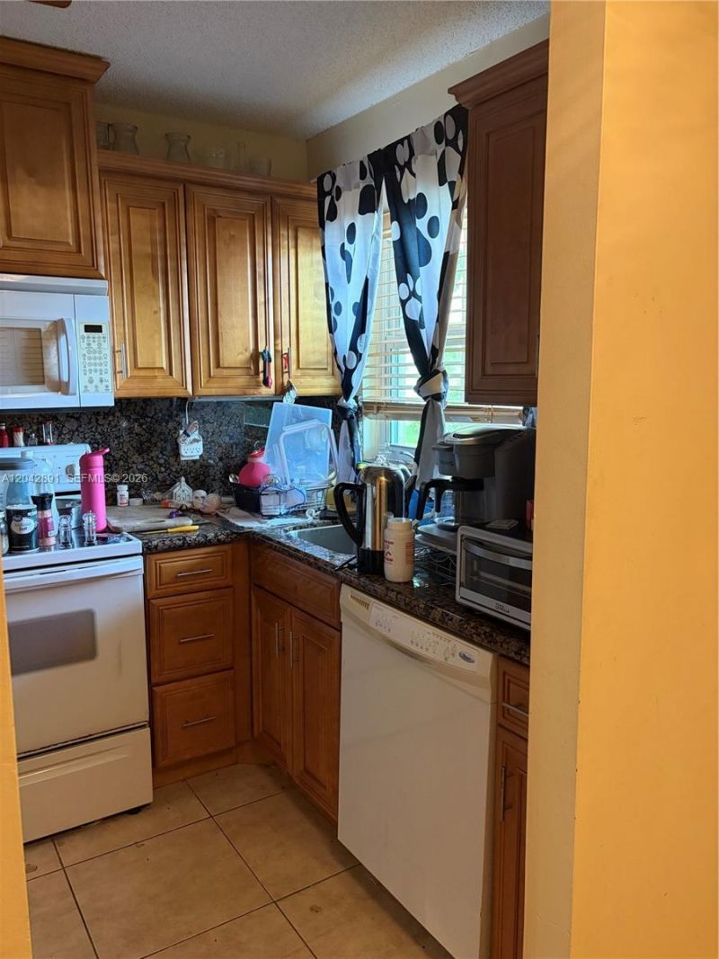 2741 N Pine Island Rd, Unit 109, Sunrise, FL 33322 Photo