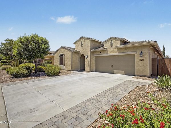 4478 W GOLDMINE MOUNTAIN Drive, San Tan Valley, AZ 85144