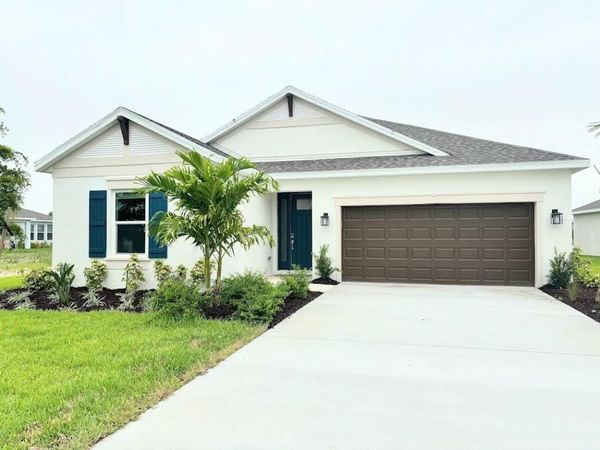 9299 SW Lorenzo Way, Port Saint Lucie, FL 34987