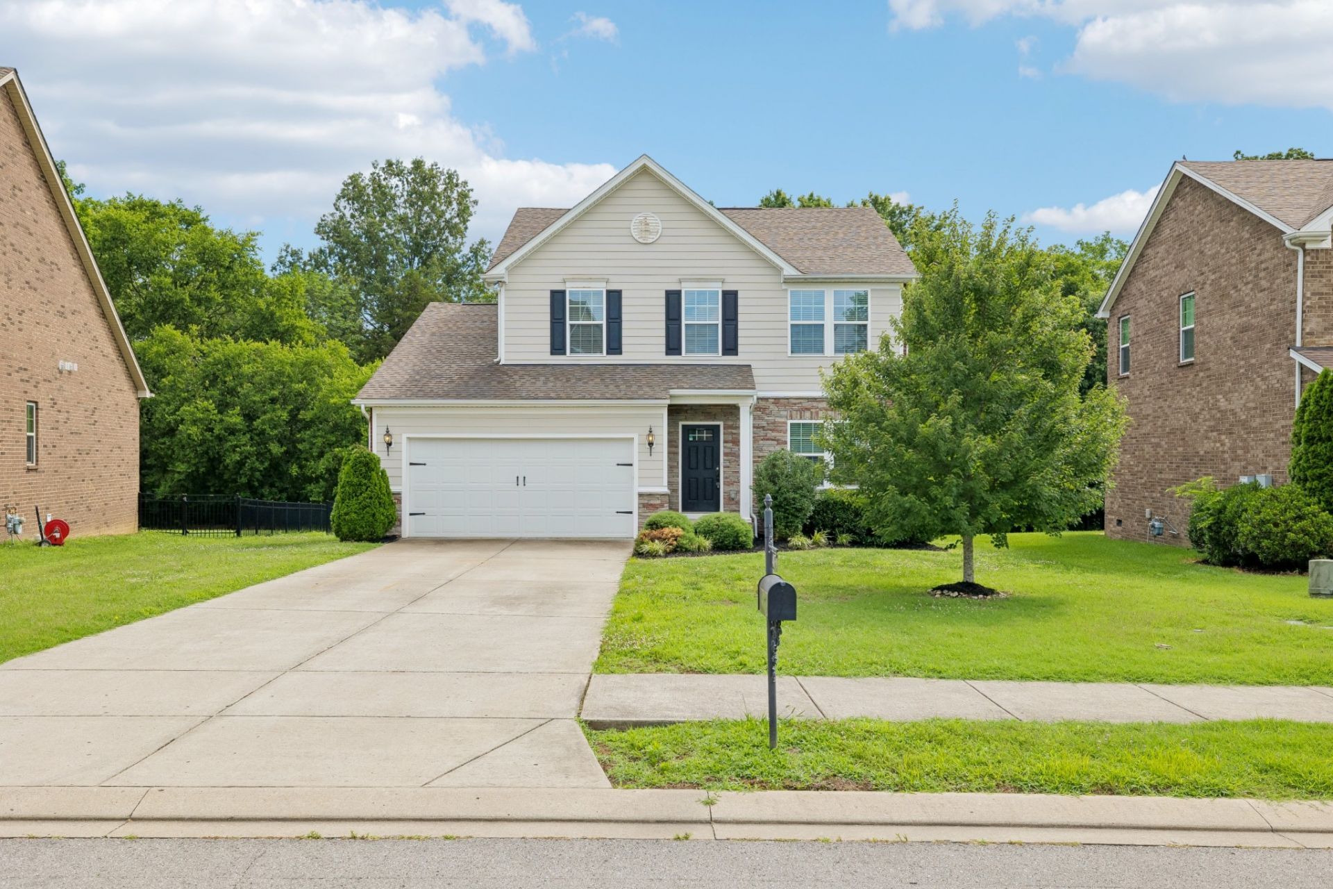 407 Goodman Dr, Gallatin, TN 37066 Main Photo
