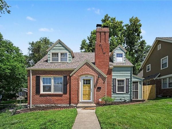 200 E 73rd Street, Kansas City, MO 64114