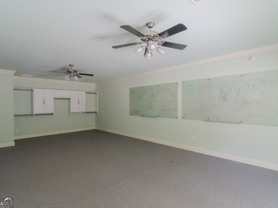 Property Image 100