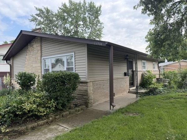 13514 Short Drive , Crestwood, IL 60418