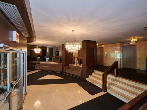 7061 N Kedzie Avenue , Unit 913, Chicago, IL 60645