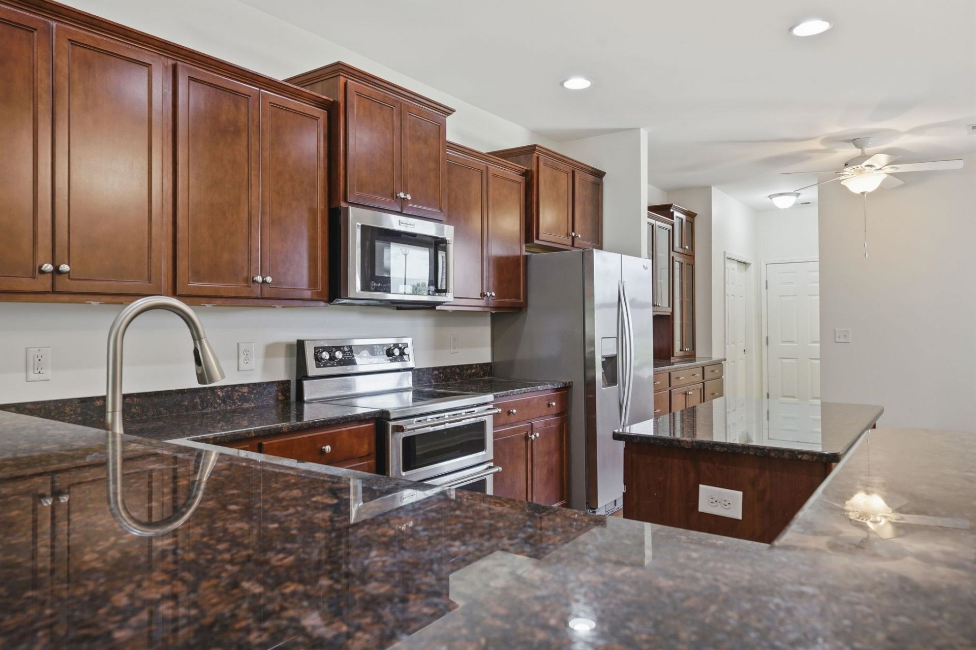 2015 Lely Dr.  Photo 18