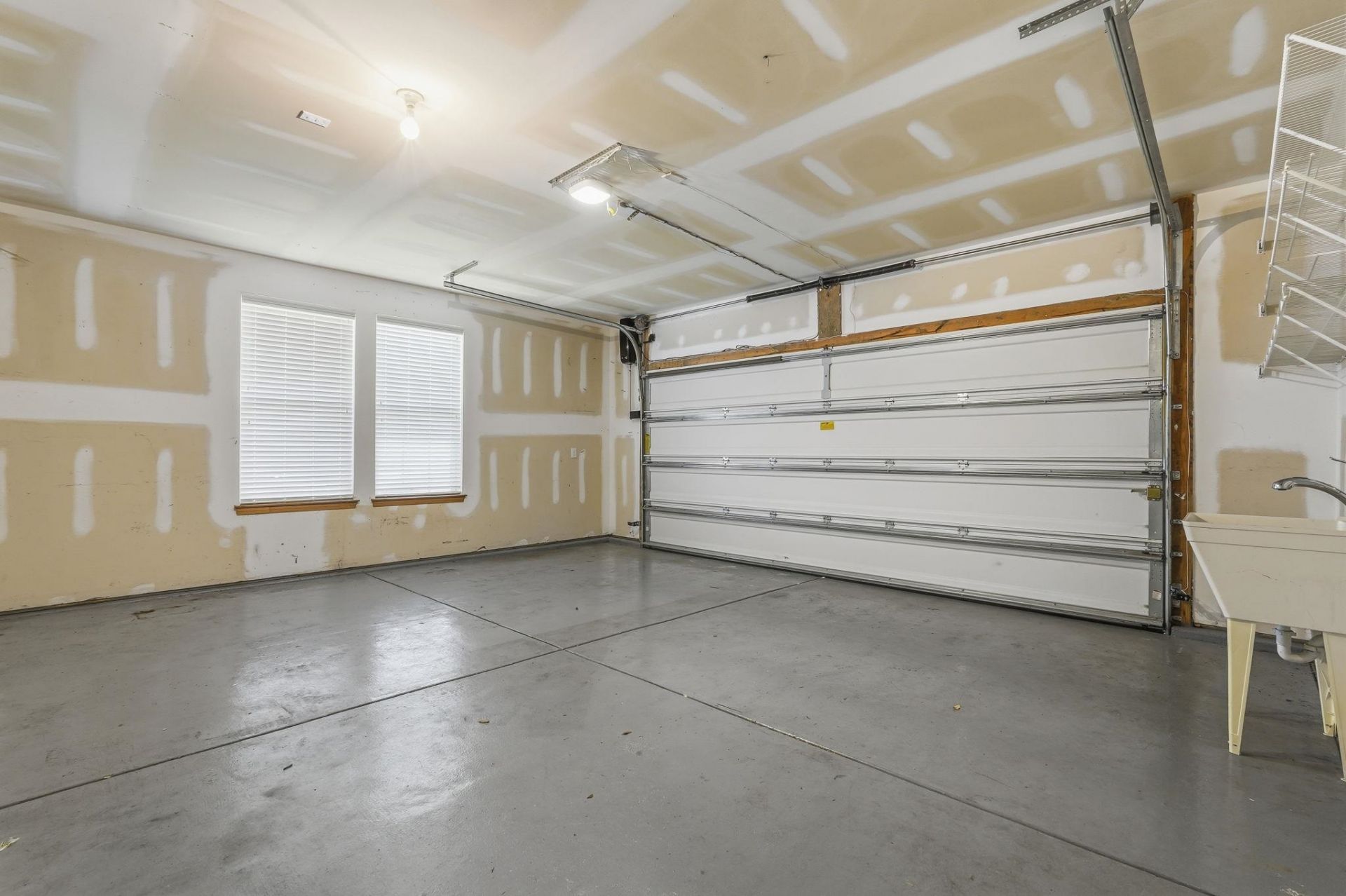 2015 Lely Dr.  Photo 35