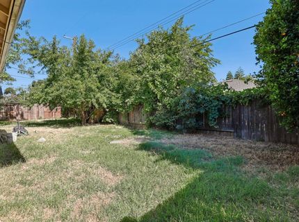 1465 Mathews Way, Sacramento, CA 95822 Photo