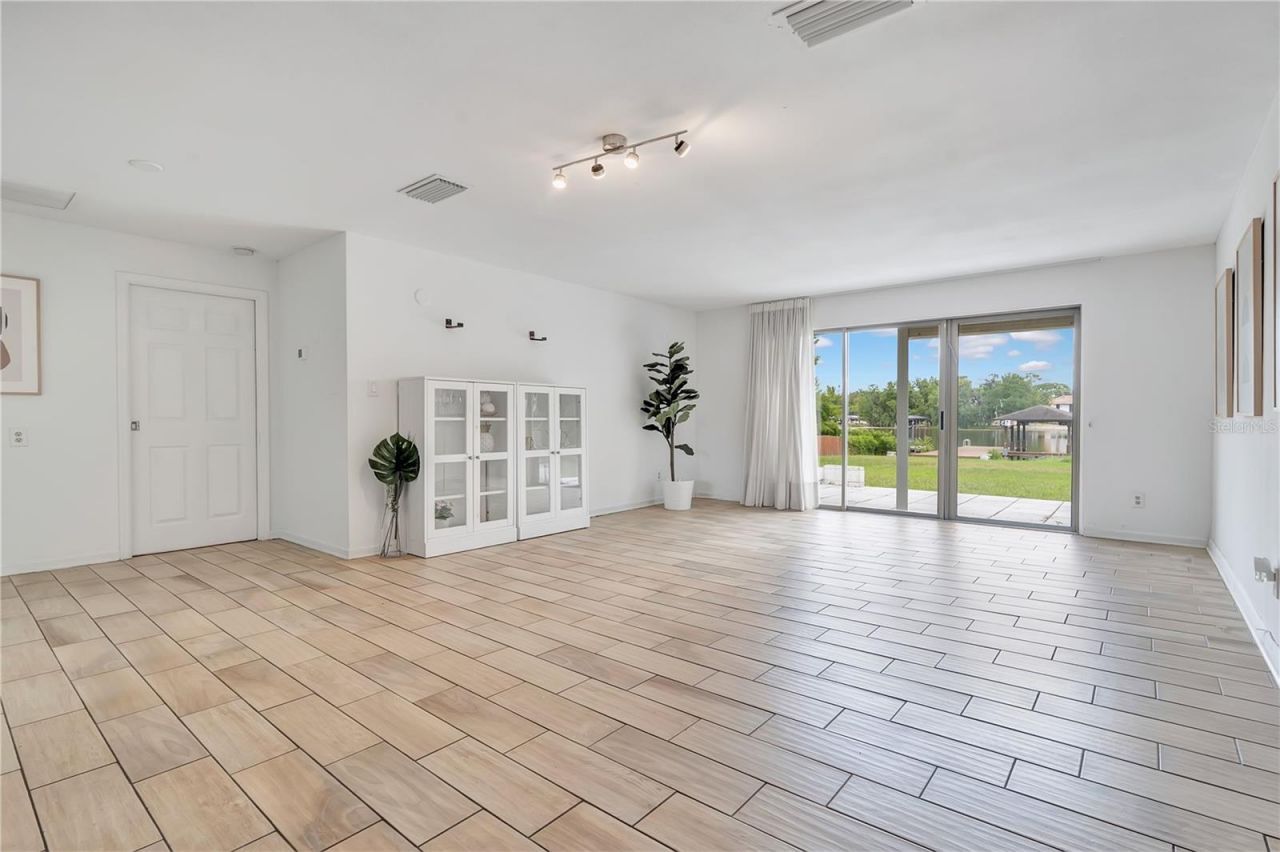 5725 Padgett Circle, Orlando, FL 32839 Photo