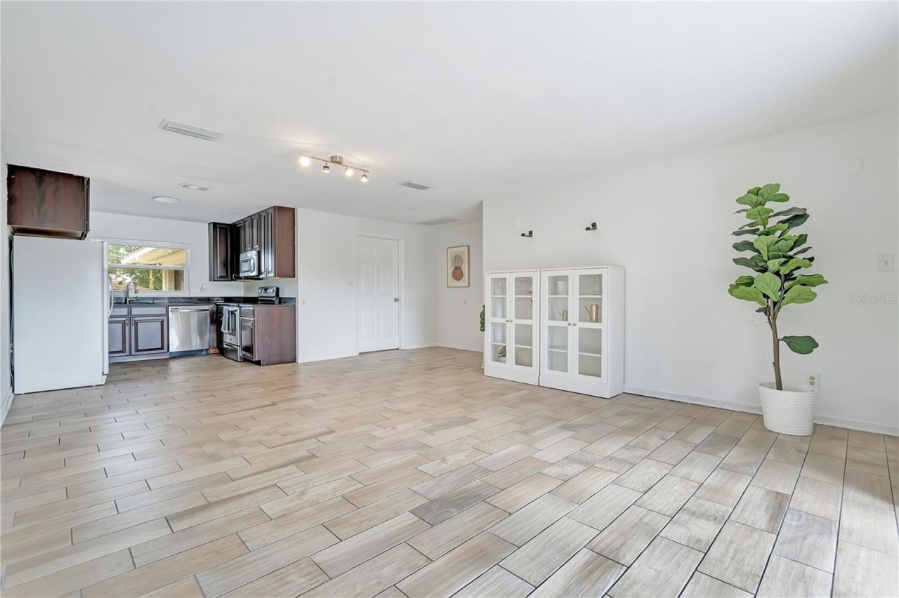 5725 Padgett Circle, Orlando, FL 32839 Photo