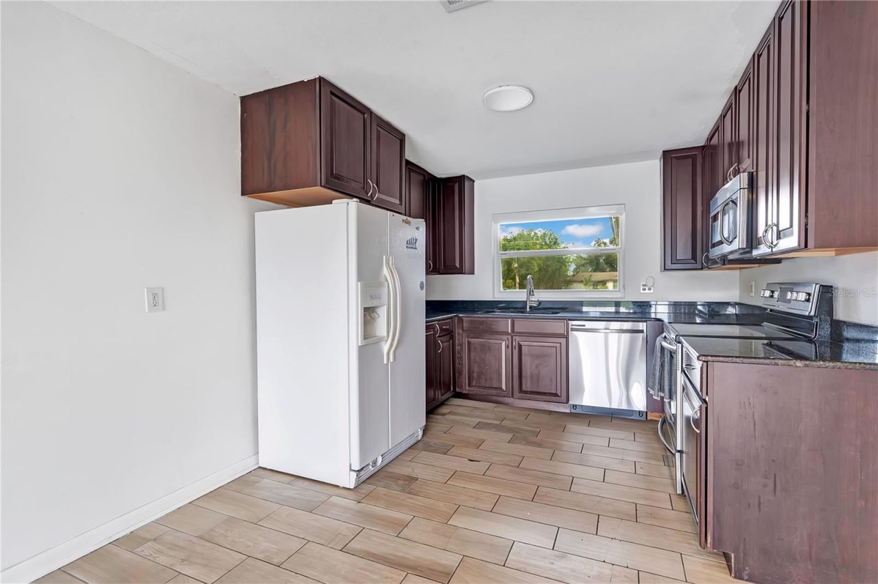 5725 Padgett Circle, Orlando, FL 32839 Photo