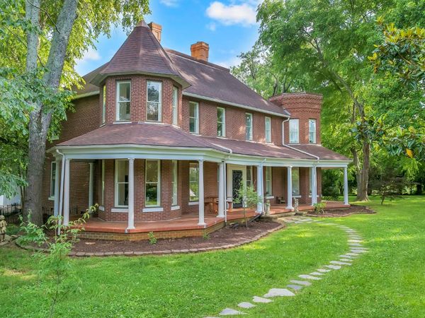412 E Petty Ln , Winchester, TN 37398