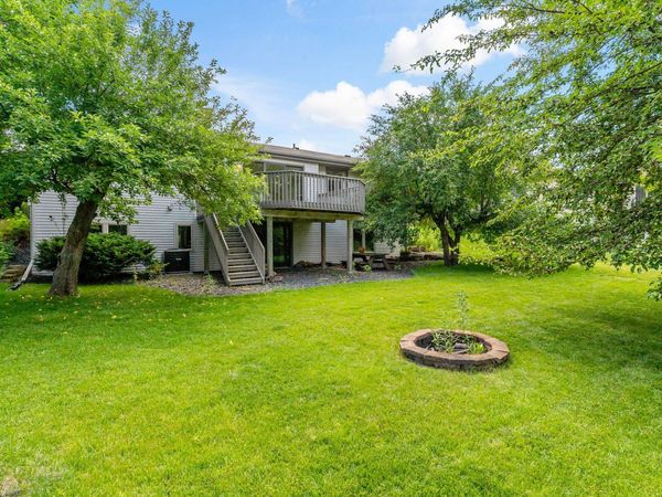 18920 27th Avenue N, Plymouth, MN 55447