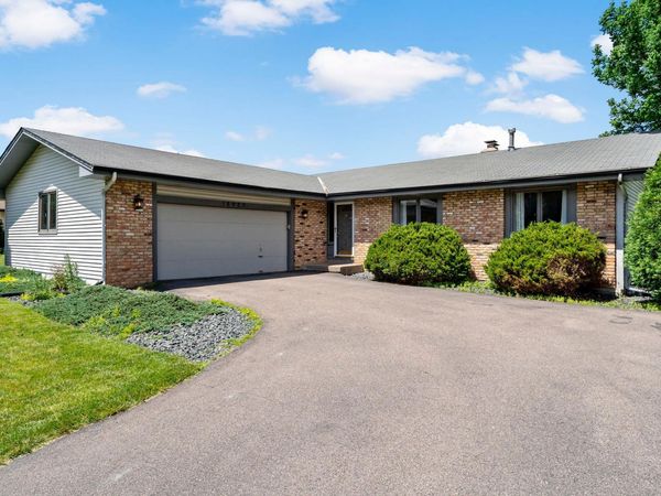 18920 27th Avenue N, Plymouth, MN 55447