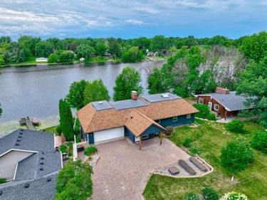520 Glenbrook Avenue N, Oakdale, MN 55128