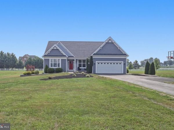 78 STATICE DRIVE, HEDGESVILLE, WV 25427