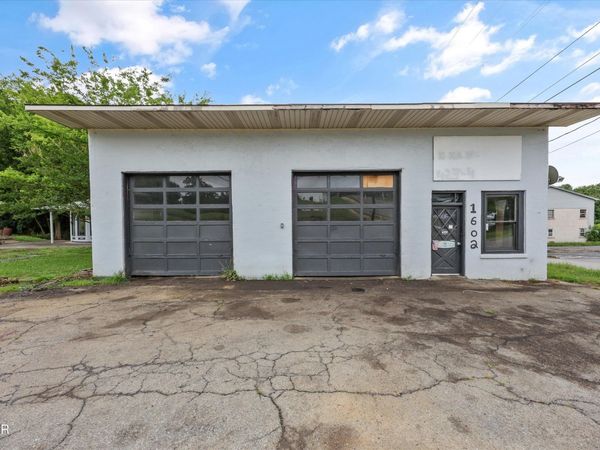 1602 Main Street, White Pine, TN 37890