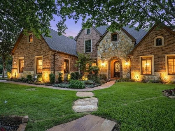 910 Belclaire Circle, Cedar Hill, TX 75104