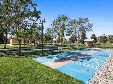 4385 Hovnanian Dr, Sacramento, CA 95834 Photo
