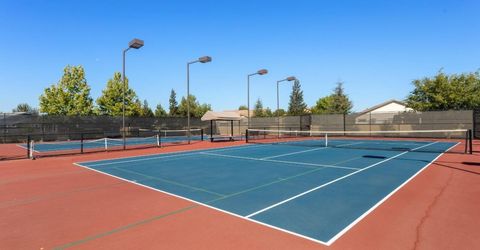 4385 Hovnanian Dr, Sacramento, CA 95834 Photo