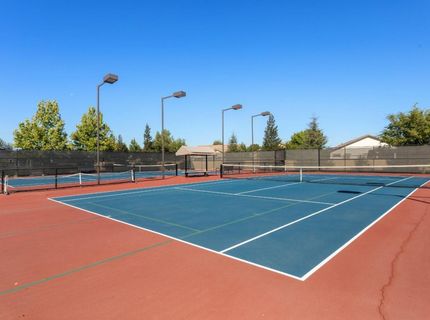 4385 Hovnanian Dr, Sacramento, CA 95834 Photo