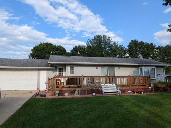 723 SE 2nd Street, Cresco, IA 52136
