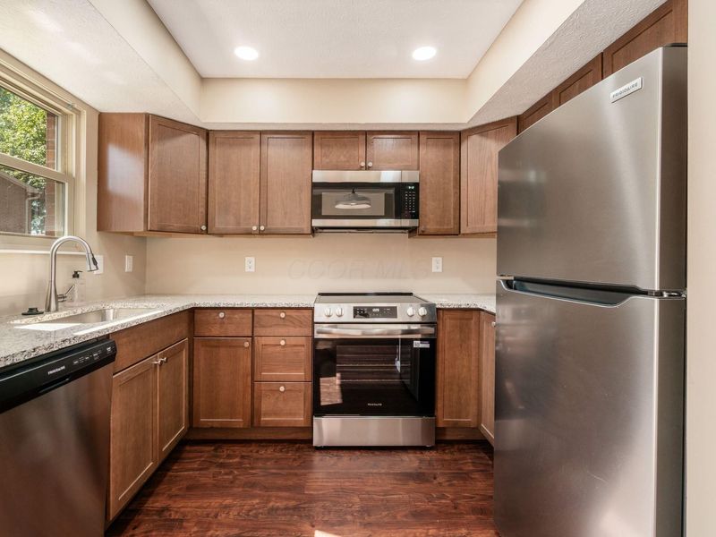 7950 Trellage Court, Unit 7, Powell, OH 43065 Photo 10