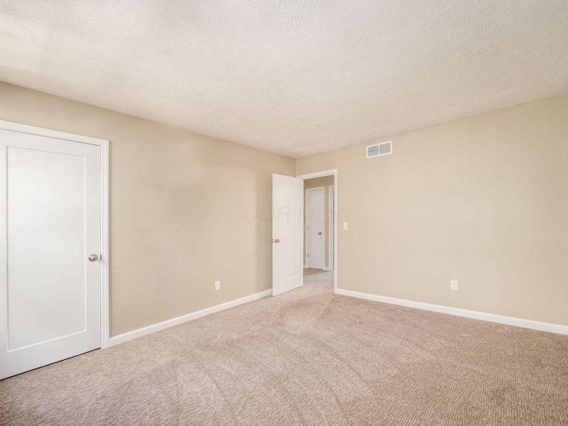 7950 Trellage Court, Unit 7, Powell, OH 43065 Photo 22