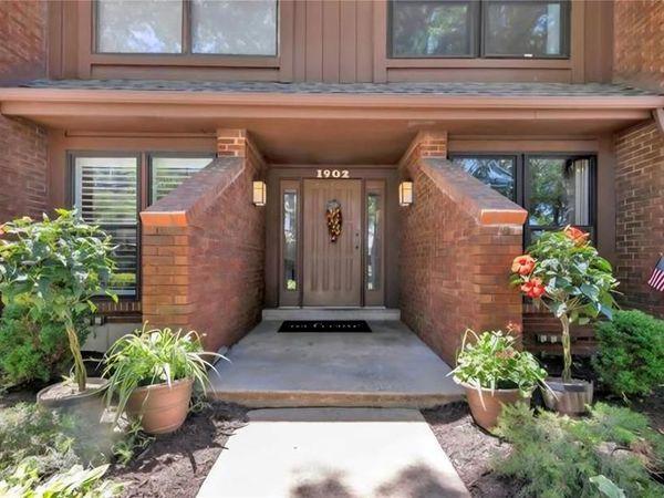 1902 Meadowtree Lane, Unit 2, St Louis, MO 63122