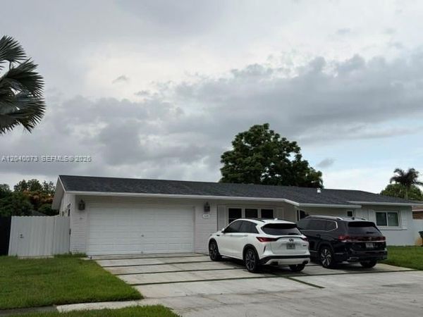 11141 NW 19th St , Unit 1, Pembroke Pines, FL 33026