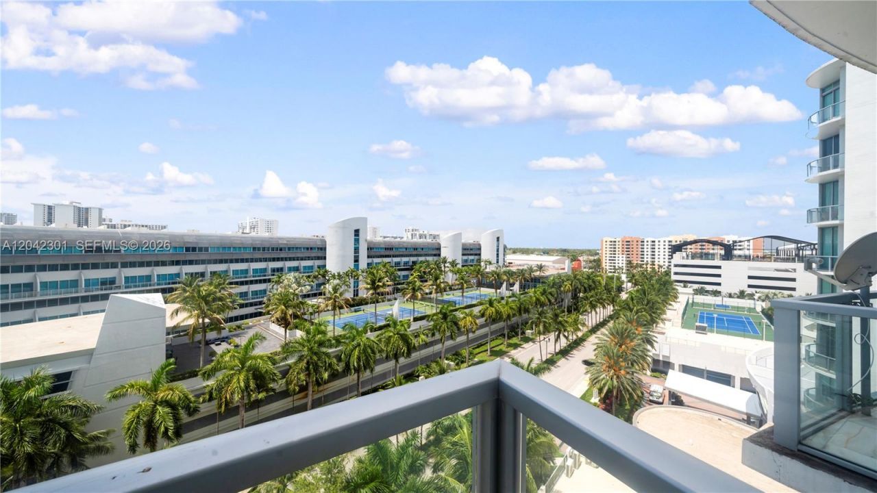 3029 NE 188th St , Unit 822, Aventura, FL 33180 Photo