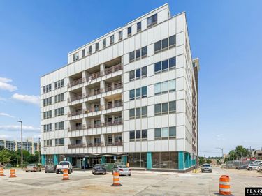 3000 Farnam Street, Unit 8F, Omaha, NE 68131
