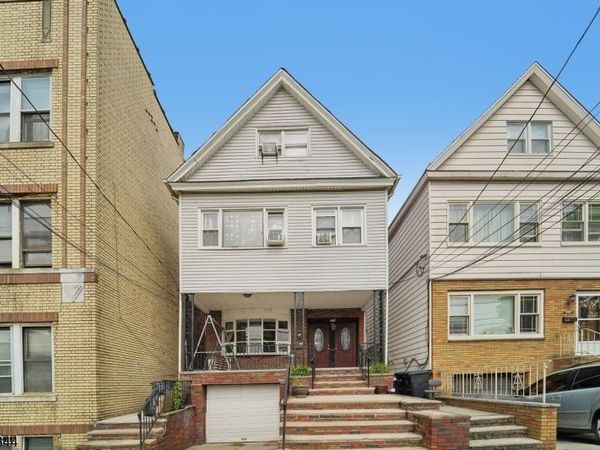 723 Kennedy Blvd, Bayonne, NJ 07002