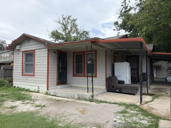 2826 ROSELAWN RD, San Antonio, TX 78226