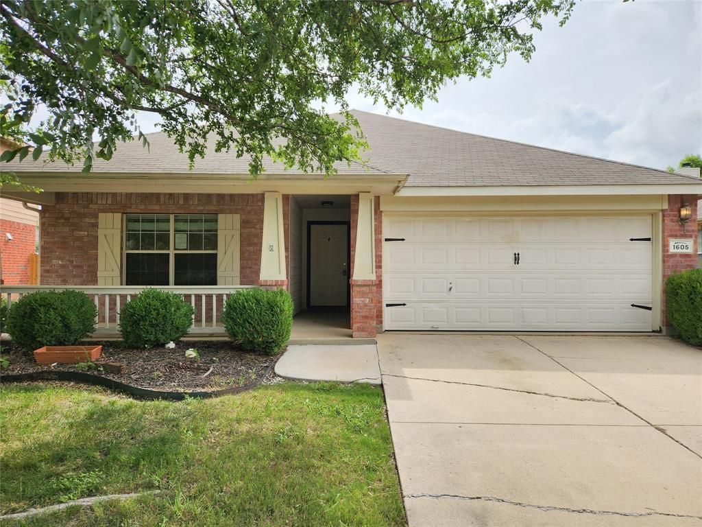 1605 Cardinal Way, Aubrey, TX 76227 Main Photo