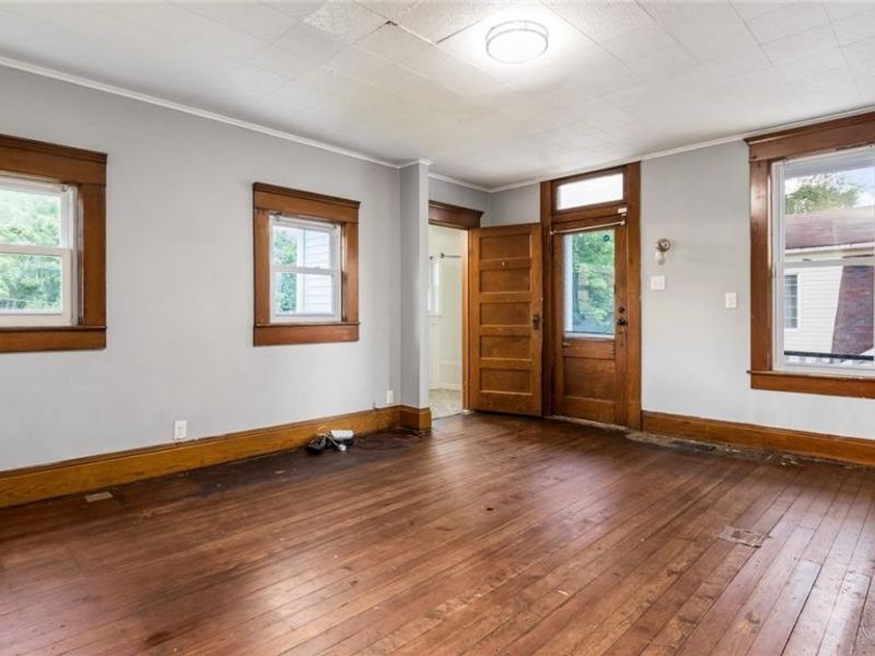221 N 9th Street, Cambridge, OH 43725 Photo 18