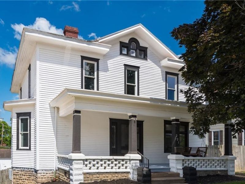 221 N 9th Street, Cambridge, OH 43725 Photo 2