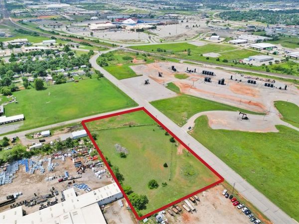 6200 Crossroads Boulevard, Oklahoma City, OK 73149