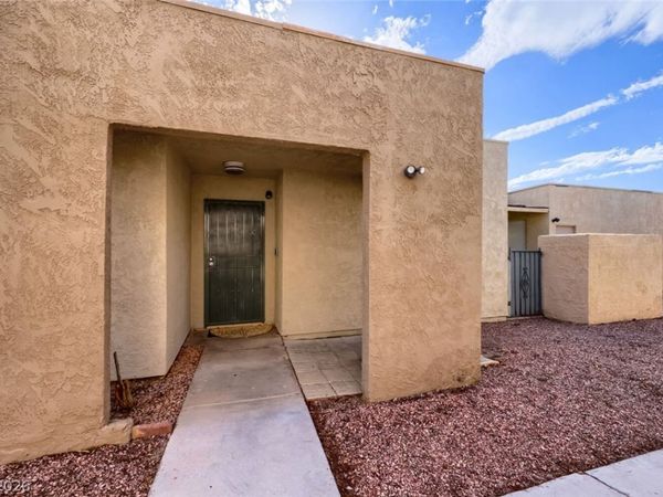 4213 Essex Green Court, Las Vegas, NV 89110